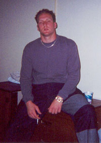 RickyB02-thumb.jpg (12302 bytes)